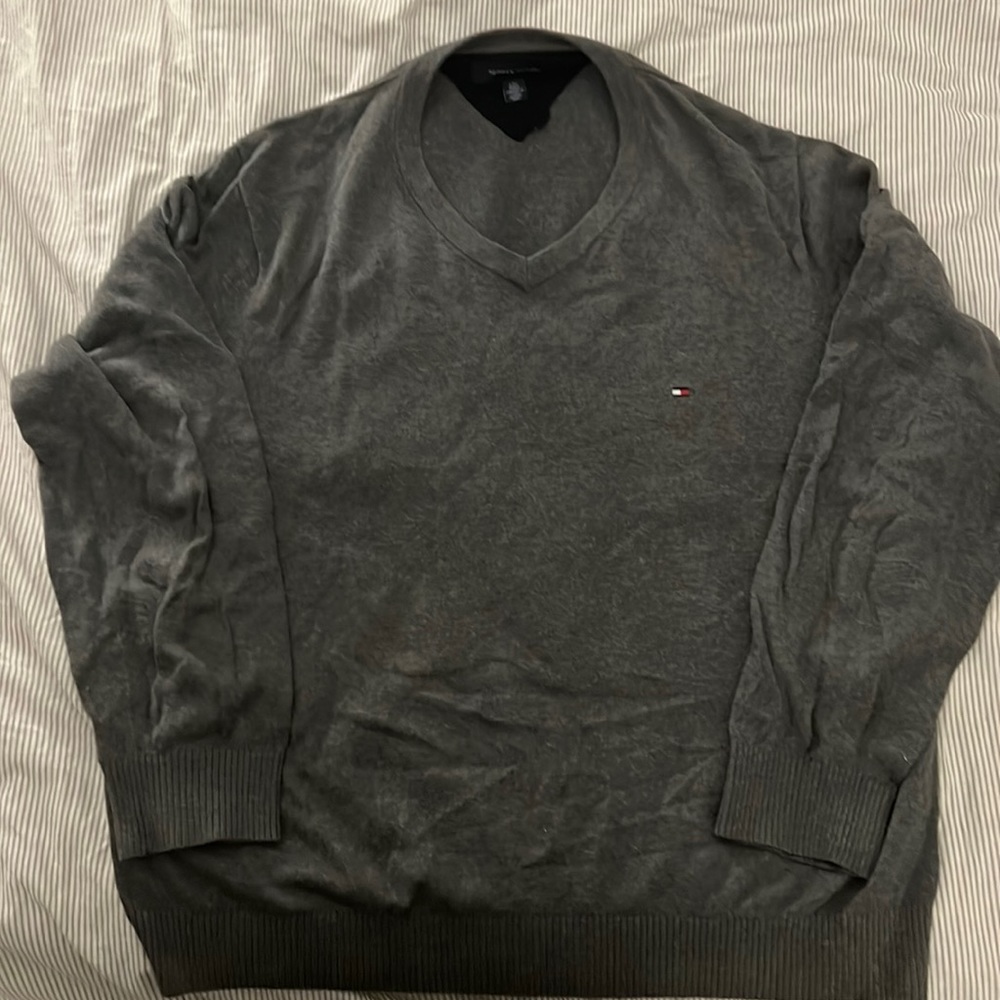 Tommy Hilfiger Grey V-Neck Sweater (L)